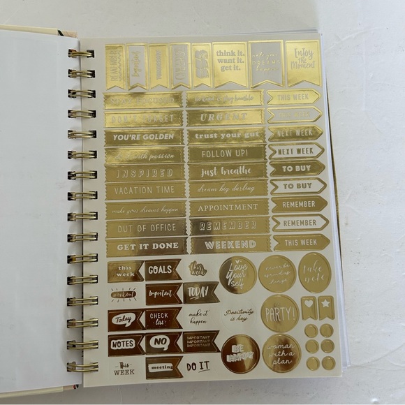 PAPER TALES UNDATED WEEKLY PLANNER NWT - Picture 5 of 11